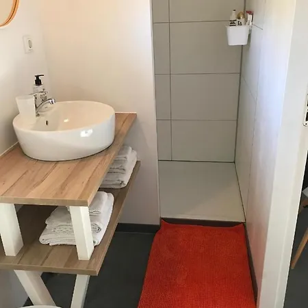 Bij Zelle Bed and breakfast 3*